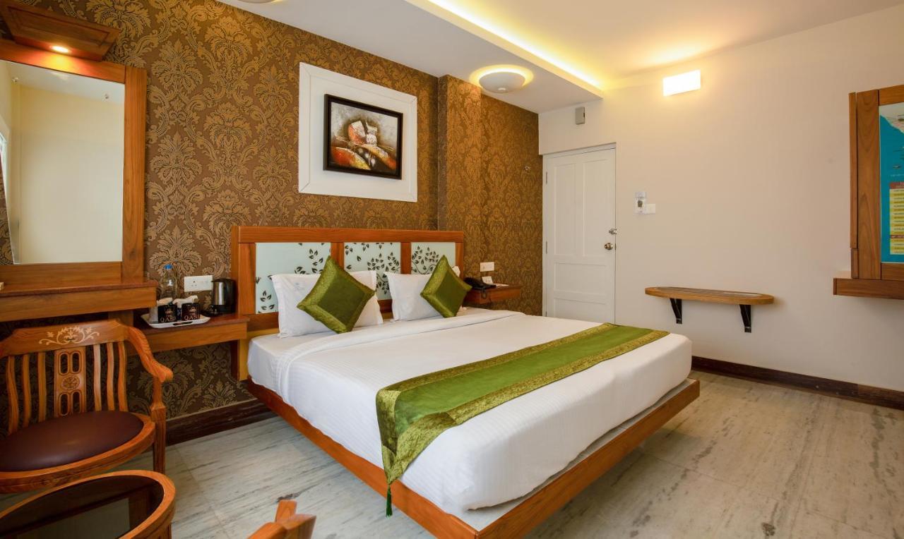 Treebo The Qasr Otel Kochi Dış mekan fotoğraf